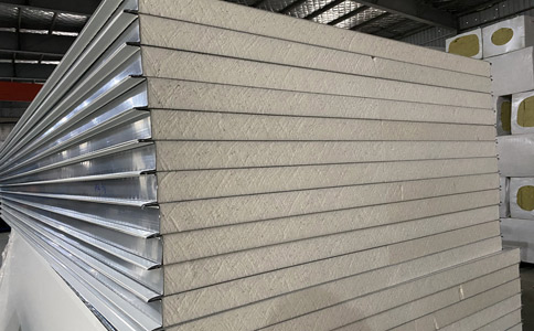 彩钢夹芯板的施工流程