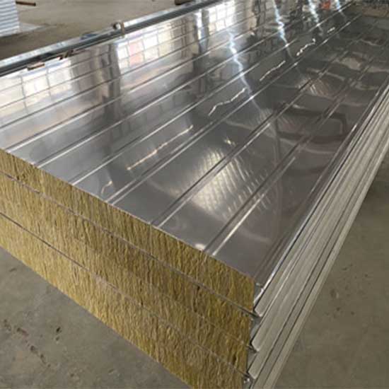 不同类型的彩钢夹芯板特点
